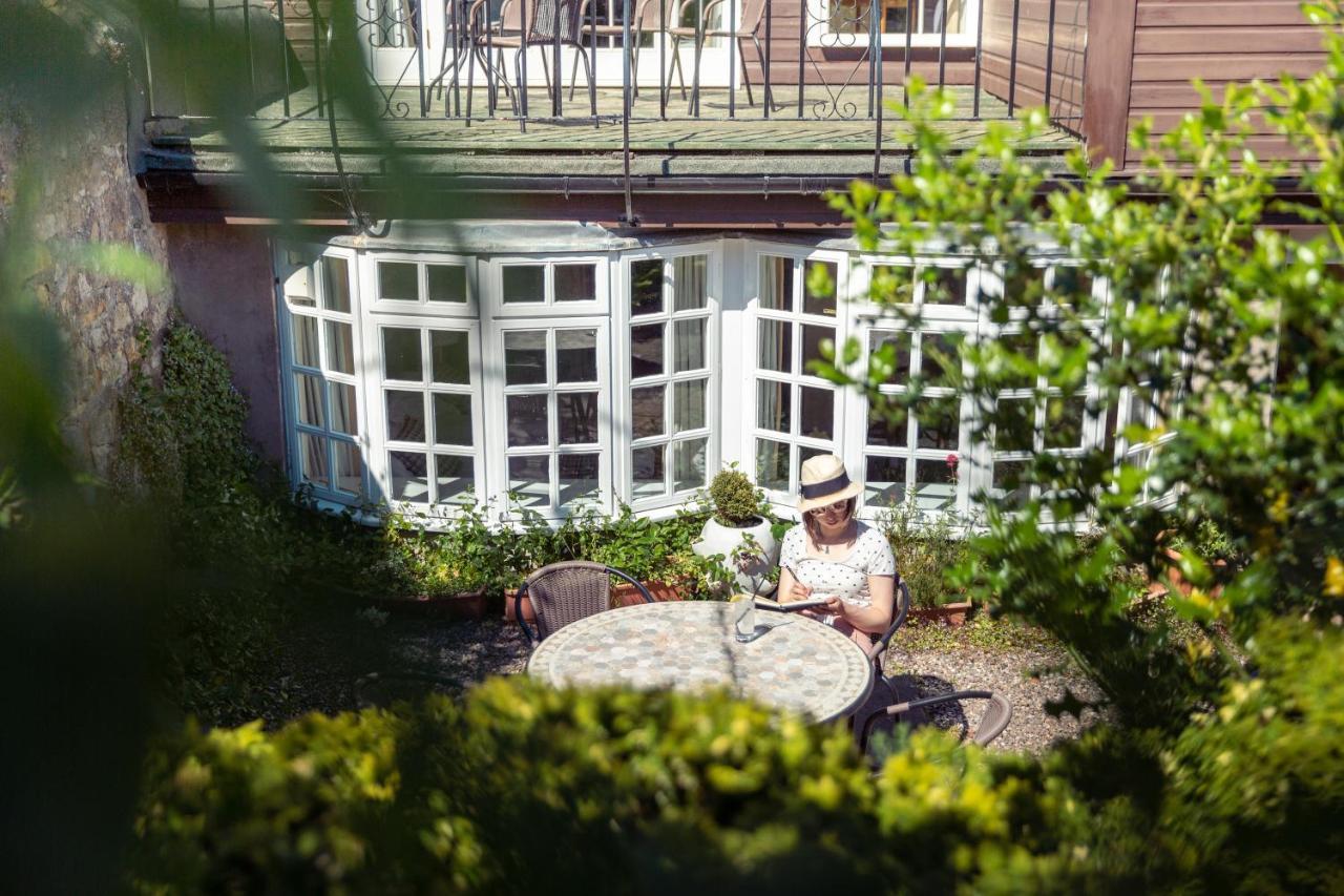 The Albany St Andrews Hotel Bagian luar foto