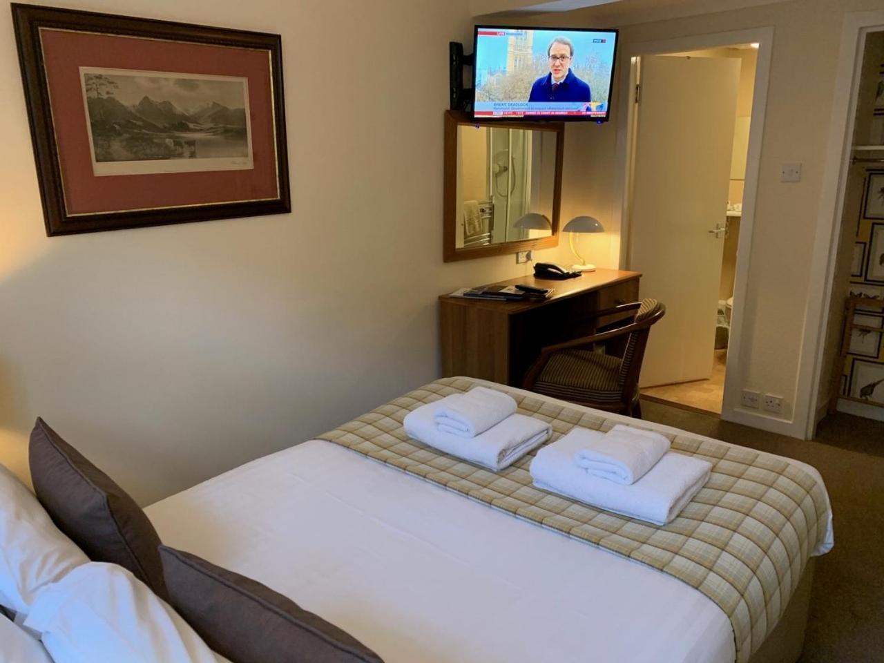 The Albany St Andrews Hotel Bagian luar foto