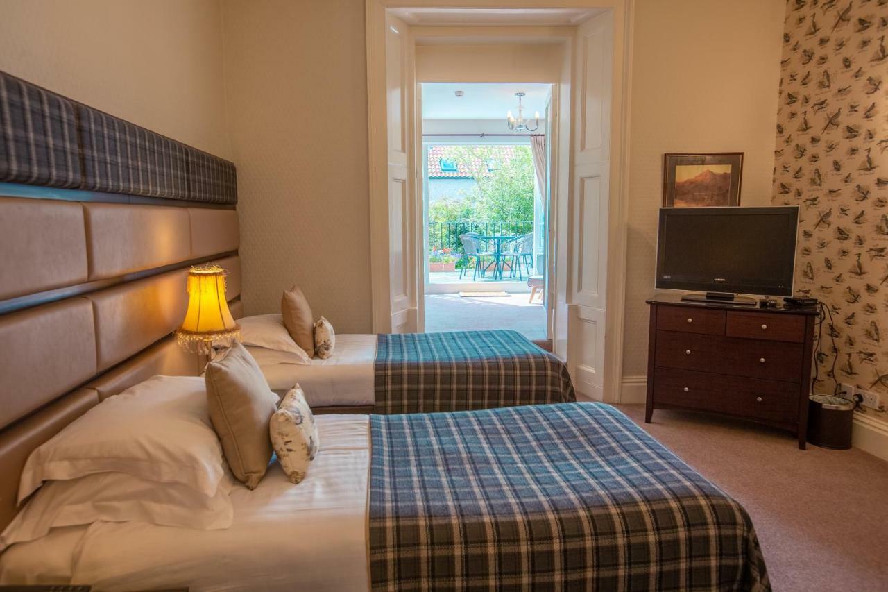 The Albany St Andrews Hotel Bagian luar foto