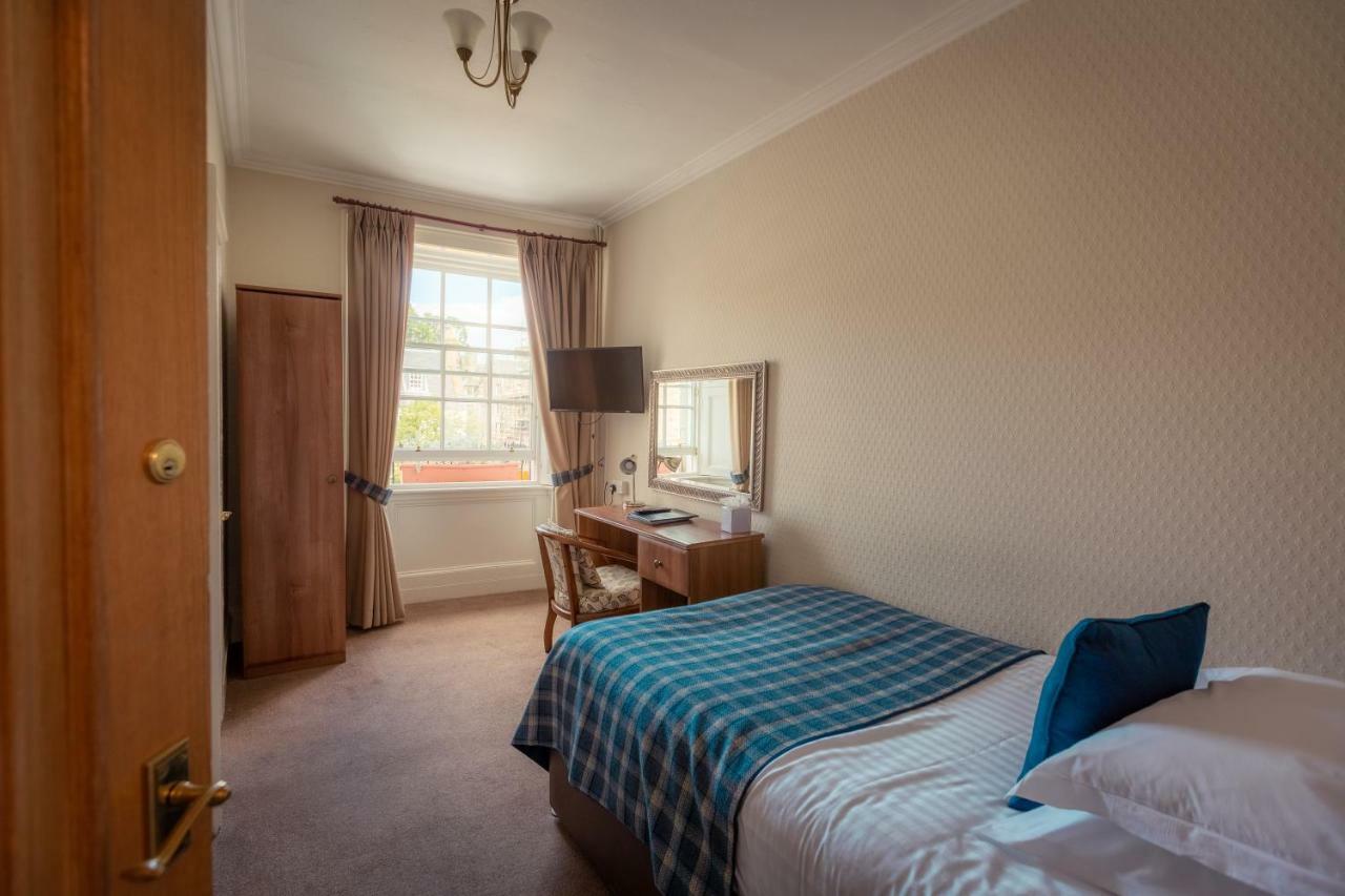 The Albany St Andrews Hotel Bagian luar foto