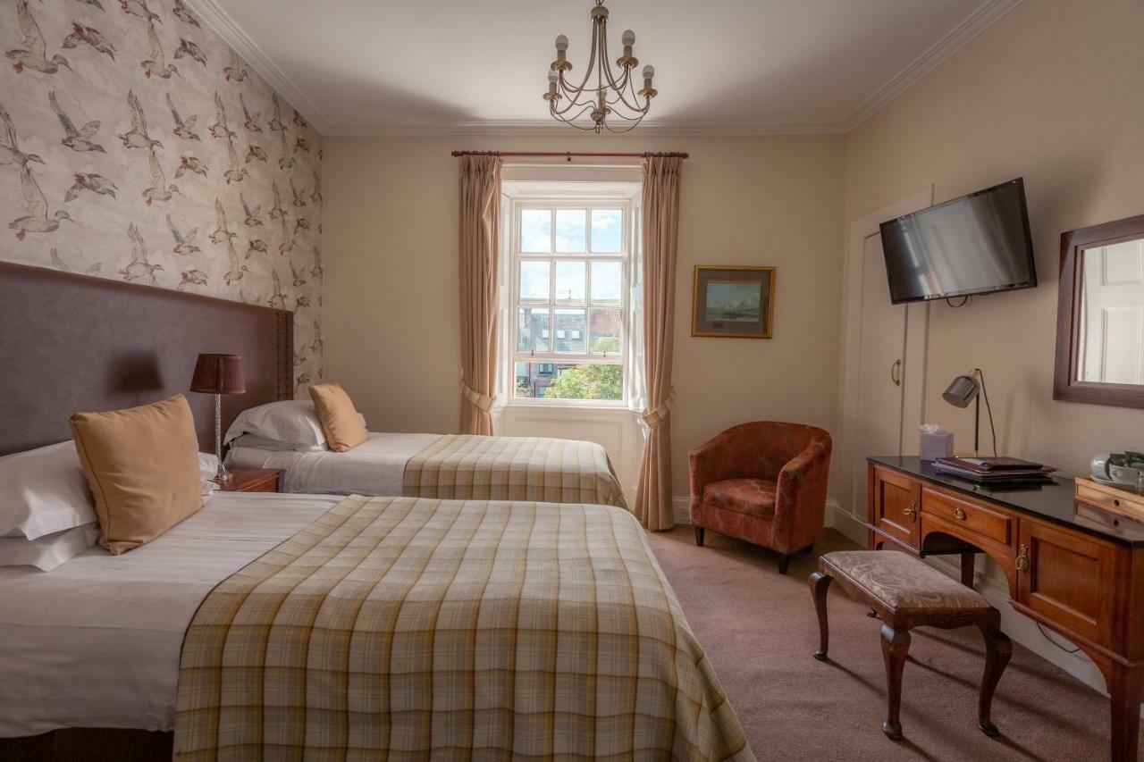 The Albany St Andrews Hotel Bagian luar foto